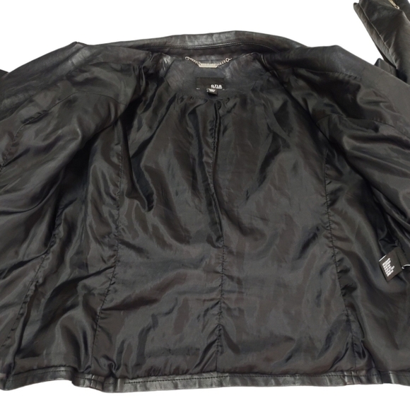 a. n. a Women's Black Faux Leather Moto Jacket Size L - Picture 8 of 10